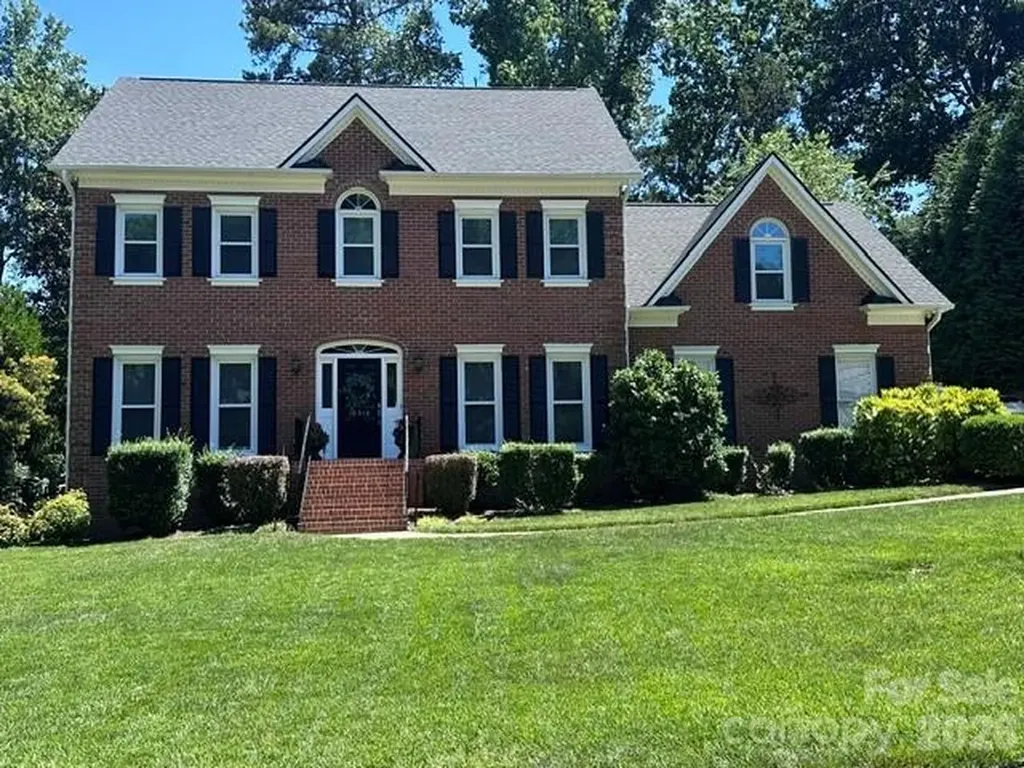 10516 Hollybrook Drive Charlotte NC 28277
