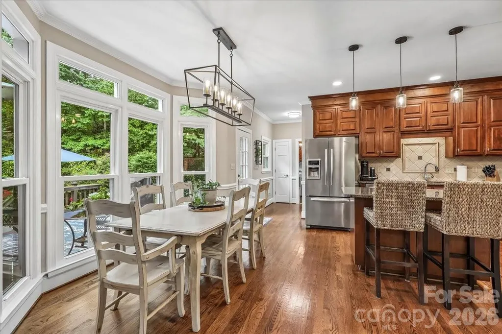 10516 Hollybrook Drive Charlotte NC 28277