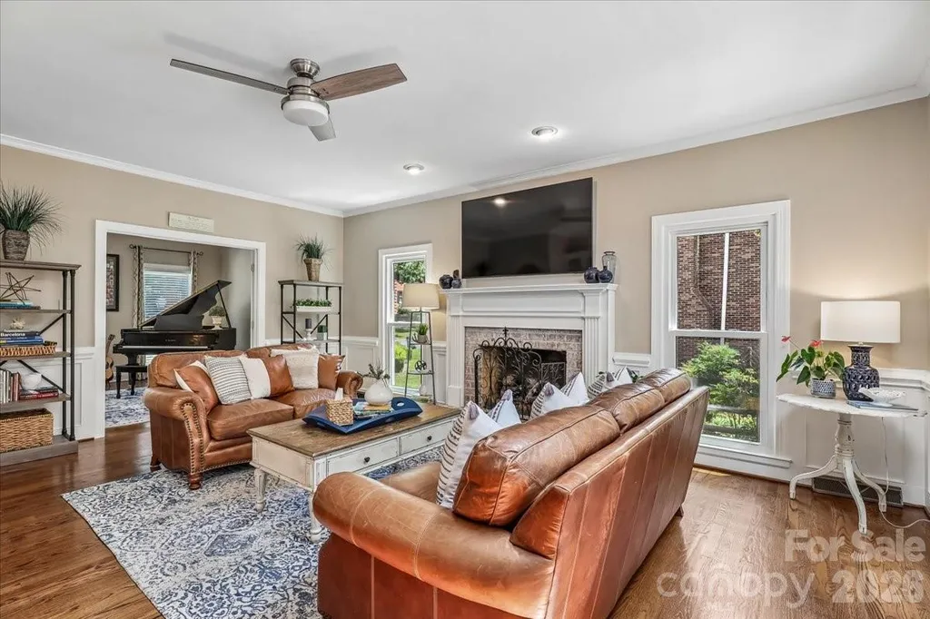 10516 Hollybrook Drive Charlotte NC 28277