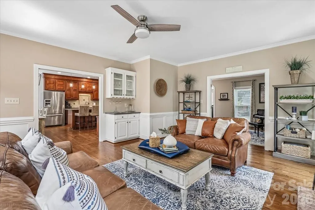 10516 Hollybrook Drive Charlotte NC 28277