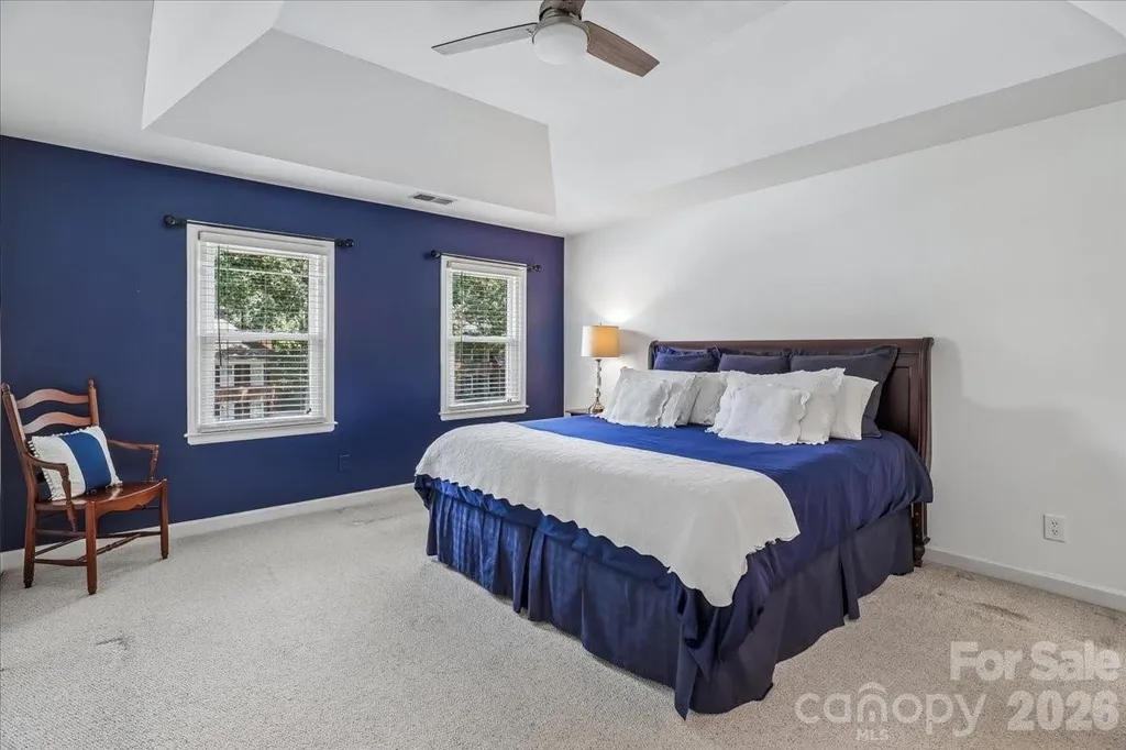 10516 Hollybrook Drive Charlotte NC 28277