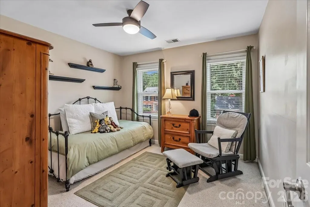 10516 Hollybrook Drive Charlotte NC 28277