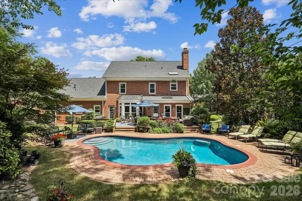 10516 Hollybrook Drive Charlotte NC 28277