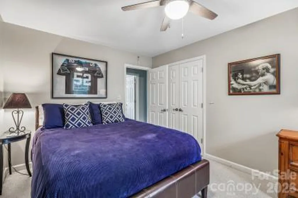 10516 Hollybrook Drive Charlotte NC 28277