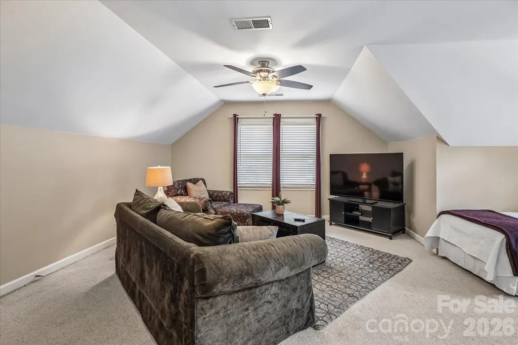 10516 Hollybrook Drive Charlotte NC 28277