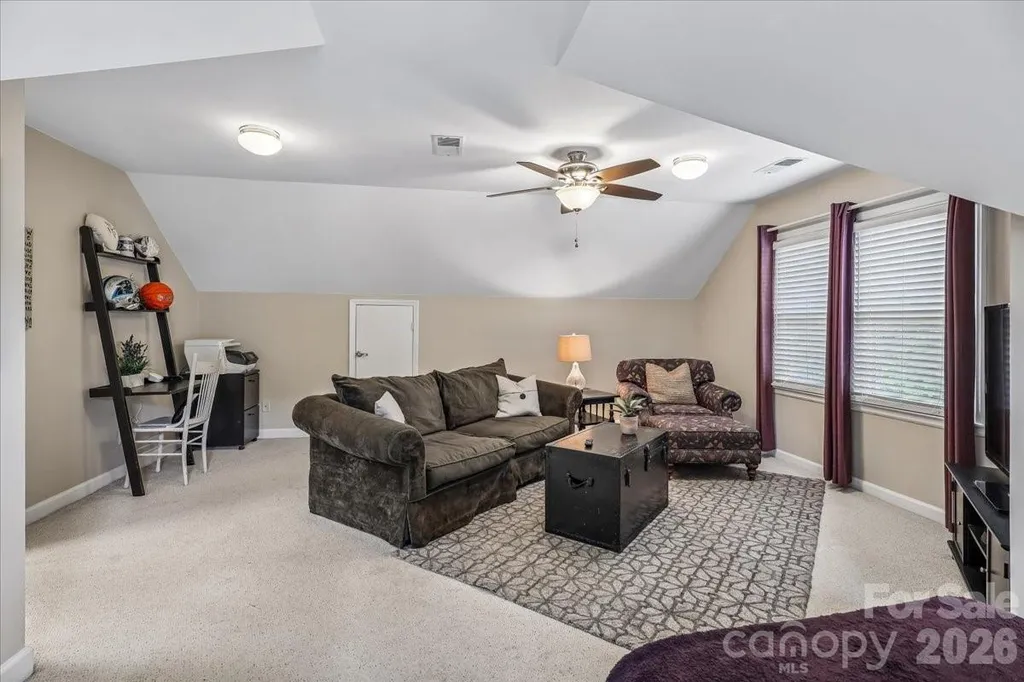 10516 Hollybrook Drive Charlotte NC 28277