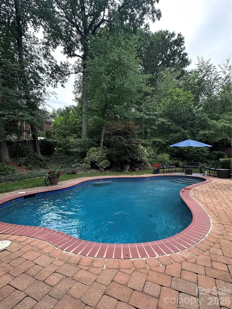 10516 Hollybrook Drive Charlotte NC 28277
