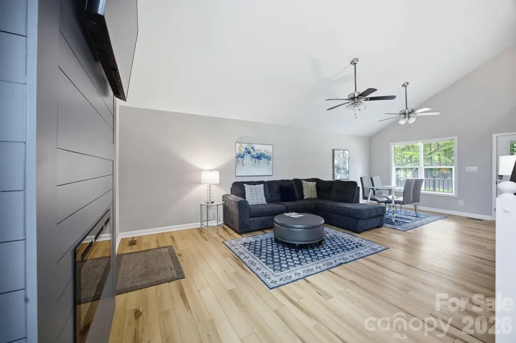 7564 Katherine Drive Denver NC 28037