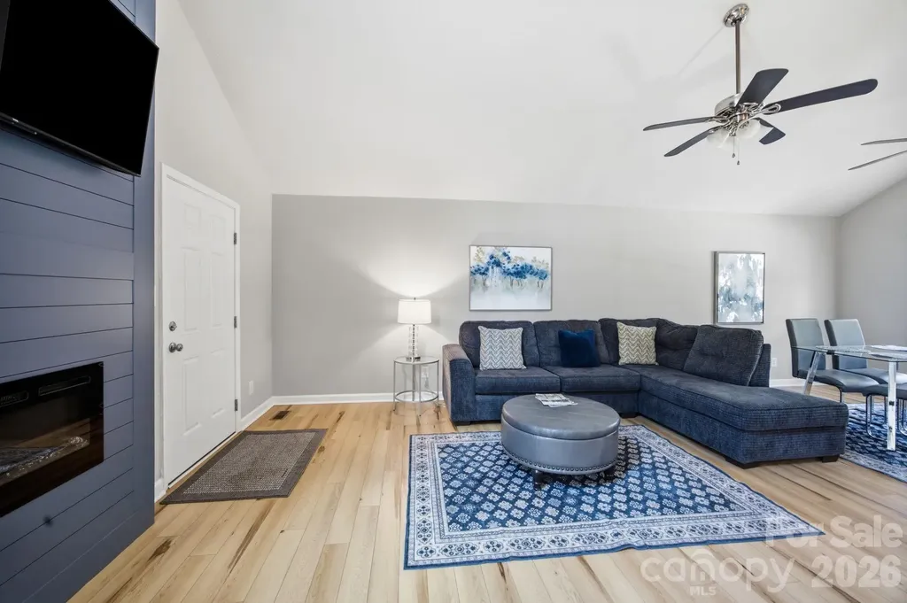 7564 Katherine Drive Denver NC 28037