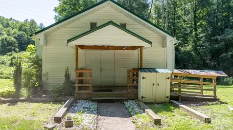 1715 Morningstar Church Road Lenoir NC 28645