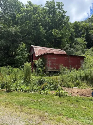 691 Old Balsam Road Waynesville NC 28786