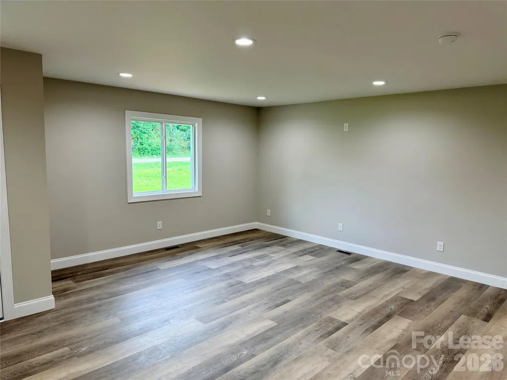 6415 Little Mountain Ridge Sherrills Ford NC 28673
