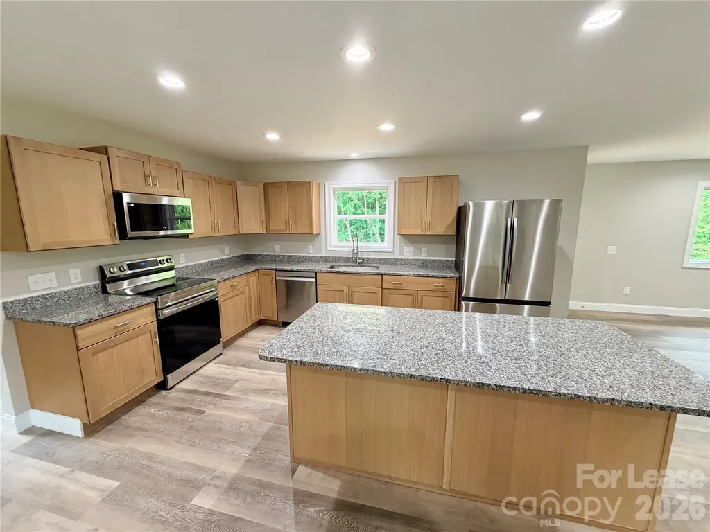 6415 Little Mountain Ridge Sherrills Ford NC 28673