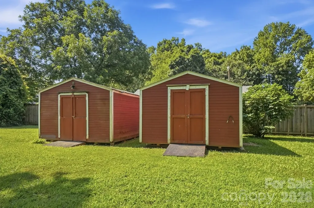 2517 Plum Street Charlotte NC 28269