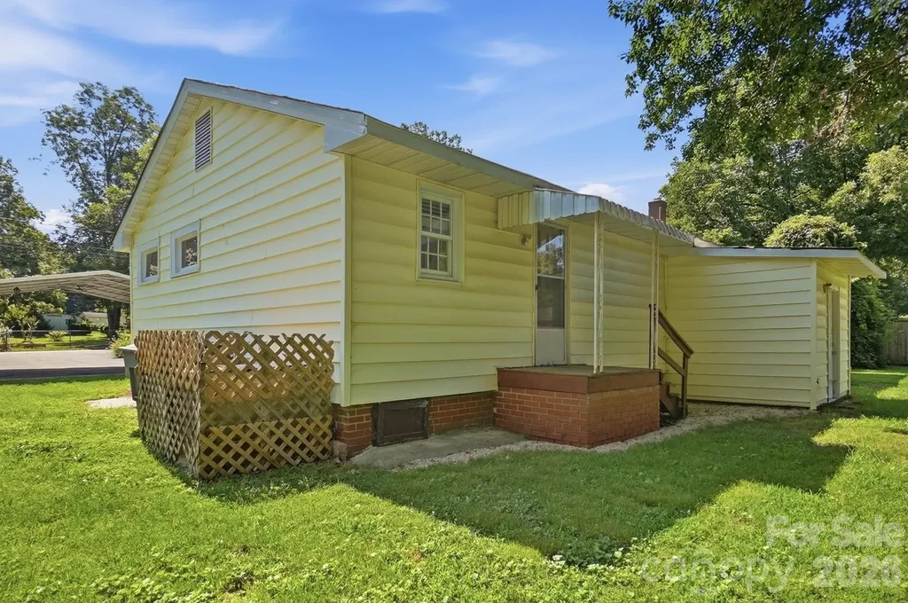 2517 Plum Street Charlotte NC 28269