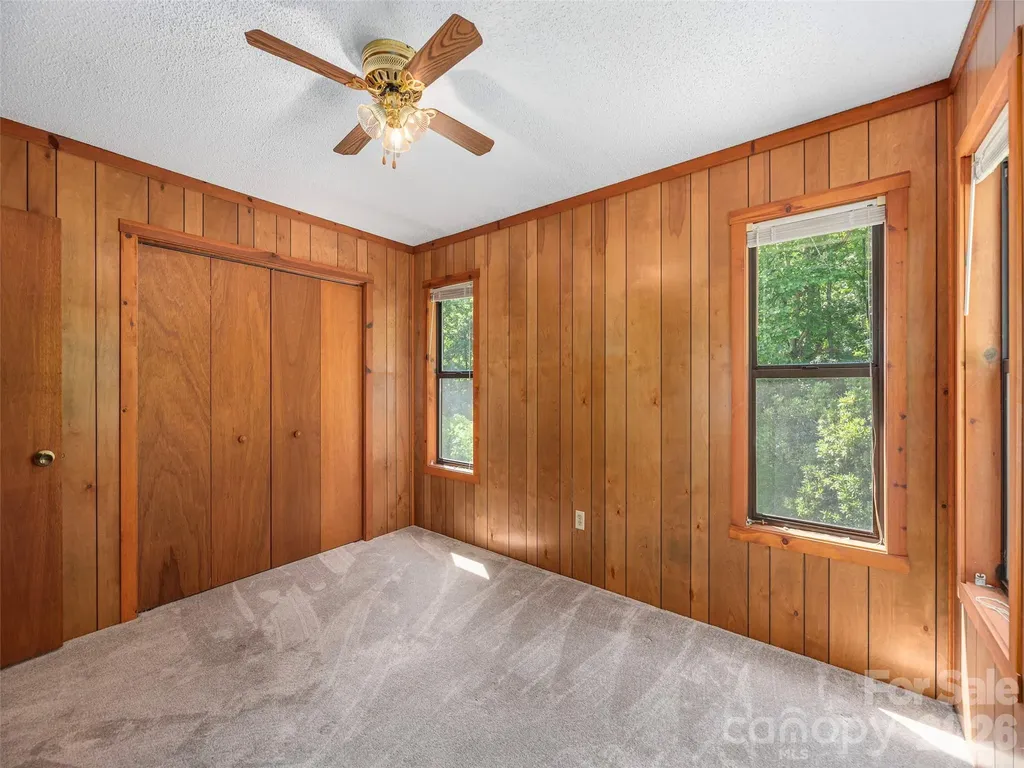 1575 Red Maple Drive Waynesville NC 28785