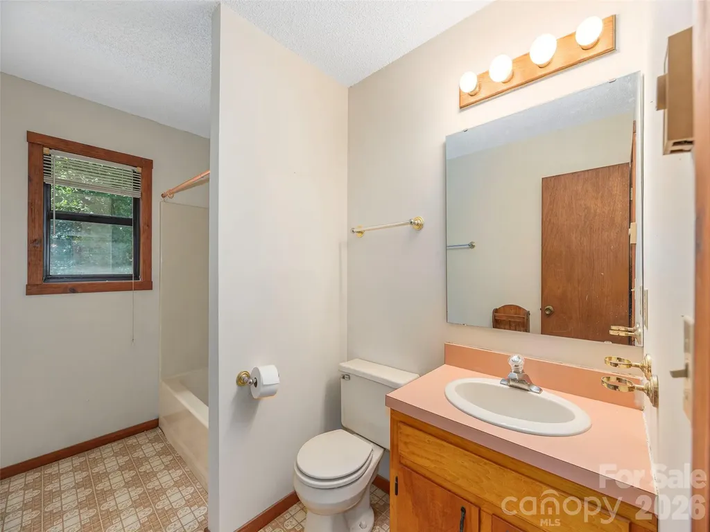 1575 Red Maple Drive Waynesville NC 28785