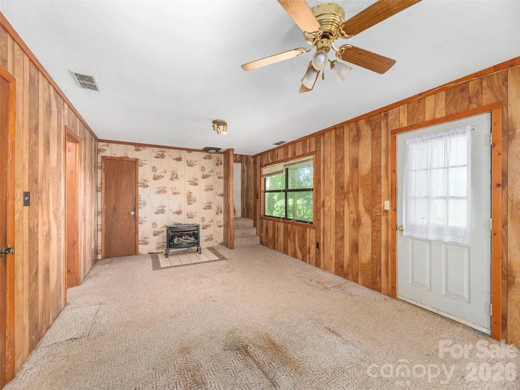 1575 Red Maple Drive Waynesville NC 28785