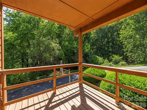1575 Red Maple Drive Waynesville NC 28785