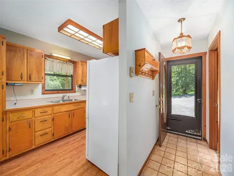 1575 Red Maple Drive Waynesville NC 28785