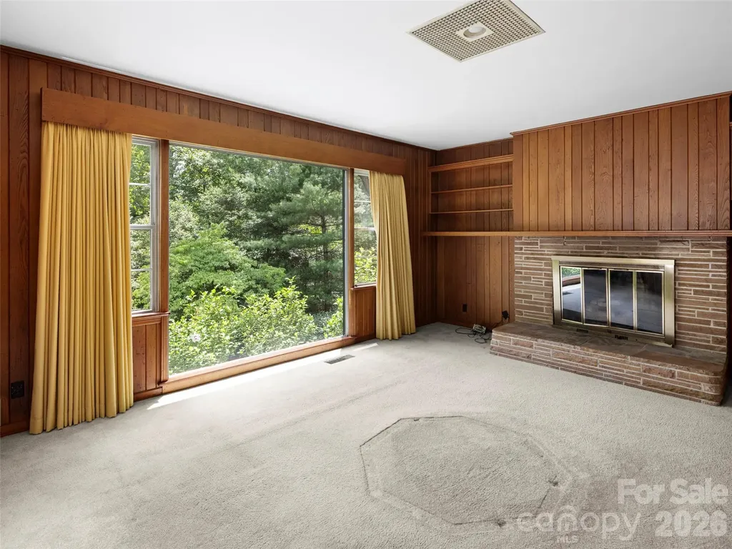 5 Normandy Road Asheville NC 28803
