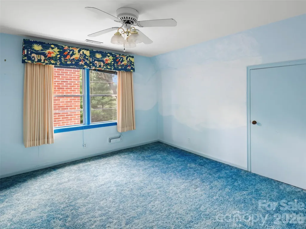 5 Normandy Road Asheville NC 28803