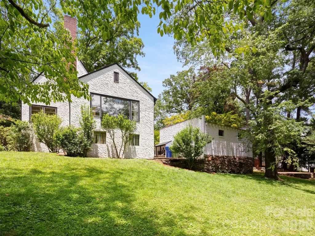 5 Normandy Road Asheville NC 28803