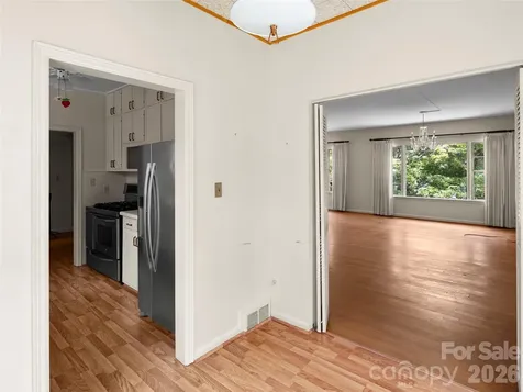 5 Normandy Road Asheville NC 28803