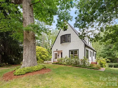 5 Normandy Road Asheville NC 28803
