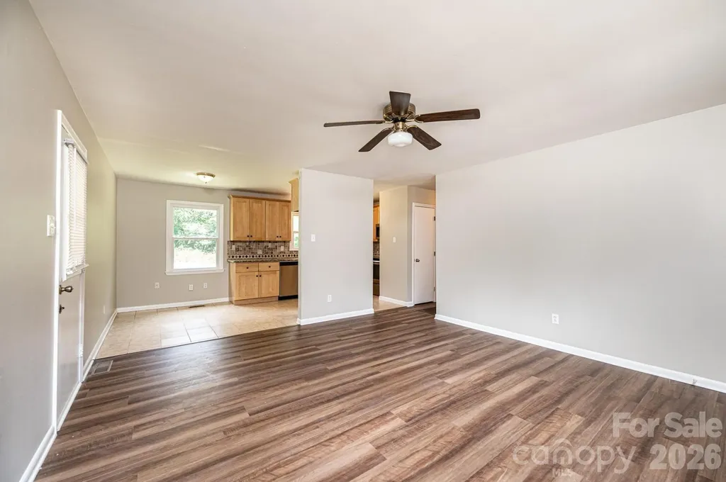 5424 Glenview Drive Hickory NC 28602