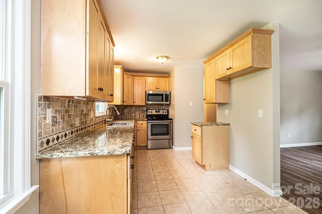 5424 Glenview Drive Hickory NC 28602