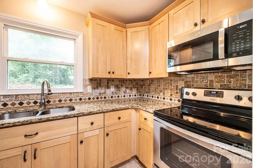 5424 Glenview Drive Hickory NC 28602
