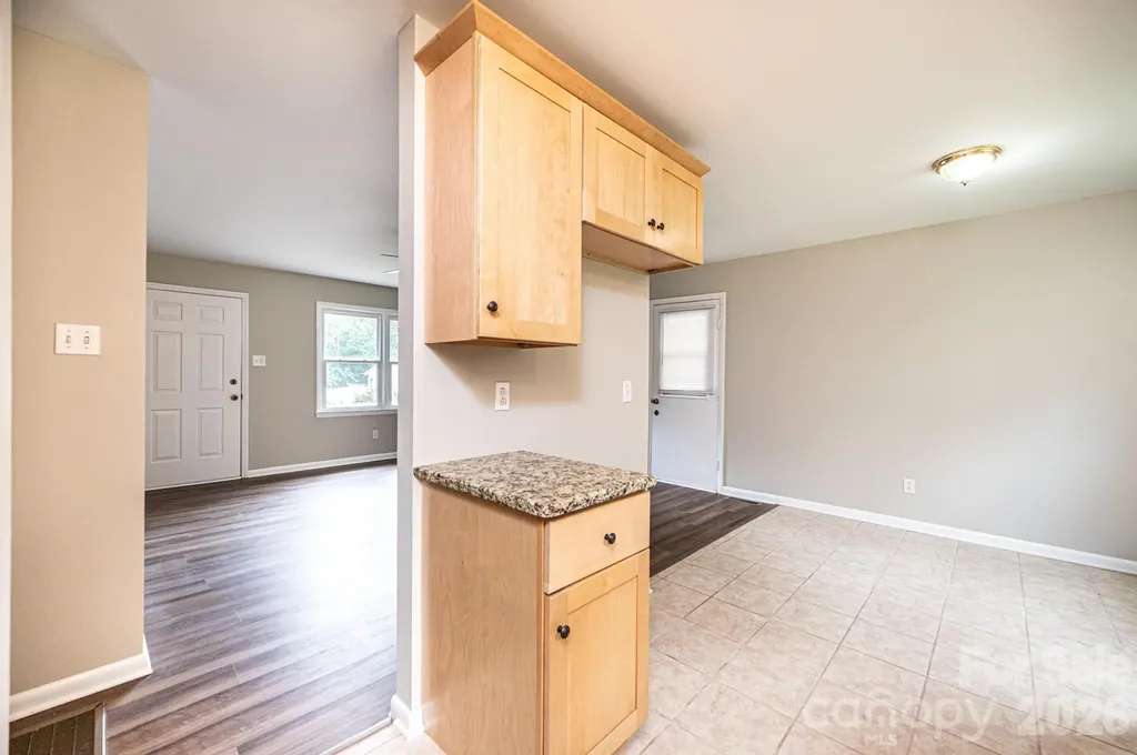 5424 Glenview Drive Hickory NC 28602