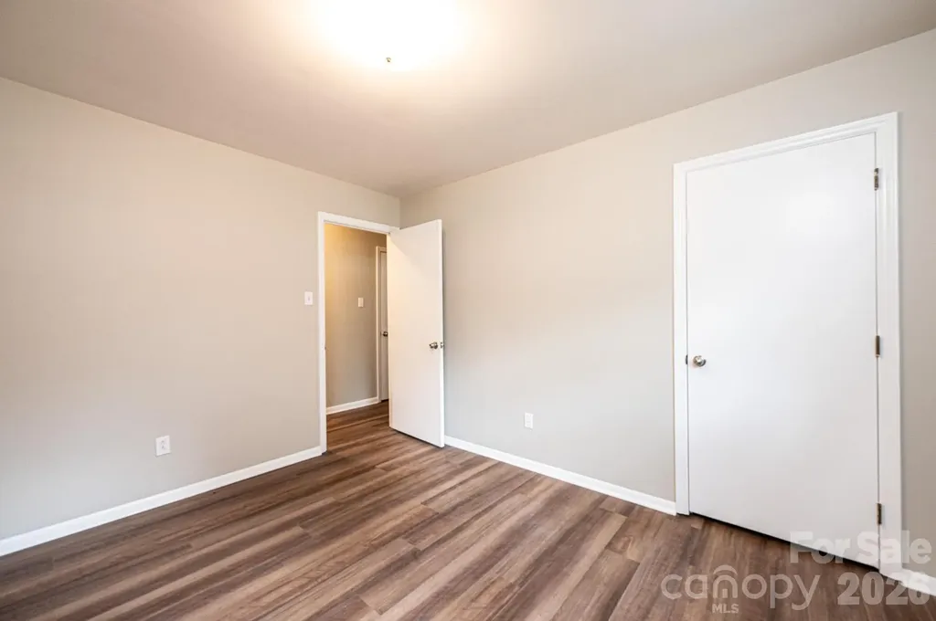 5424 Glenview Drive Hickory NC 28602