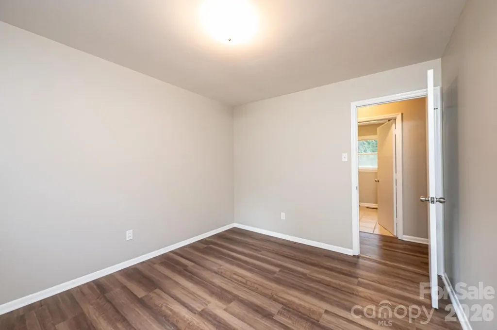 5424 Glenview Drive Hickory NC 28602