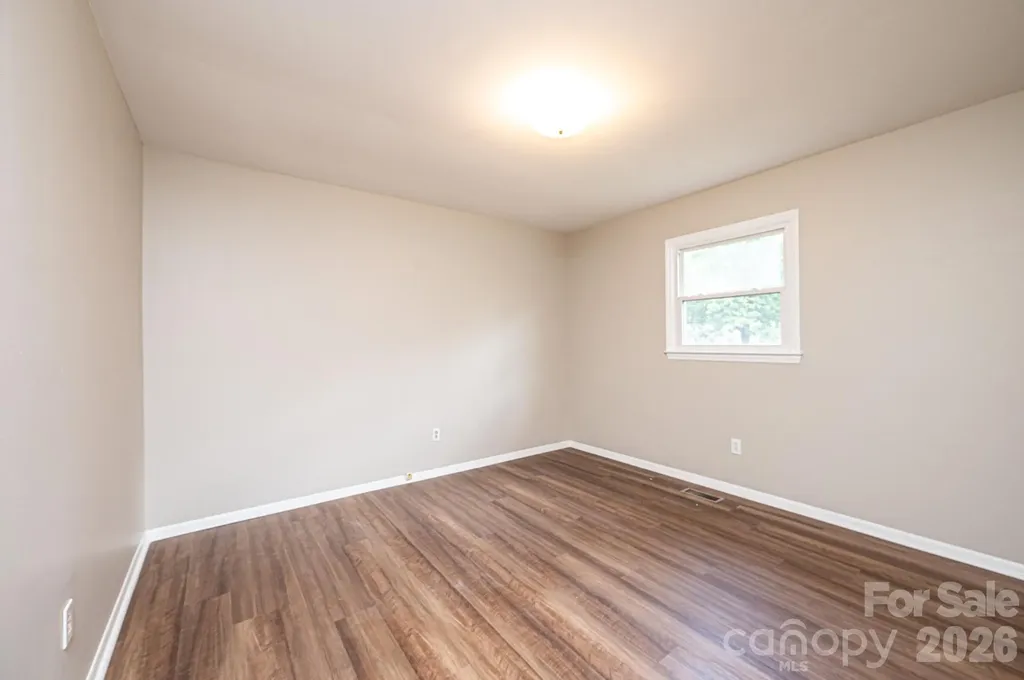 5424 Glenview Drive Hickory NC 28602