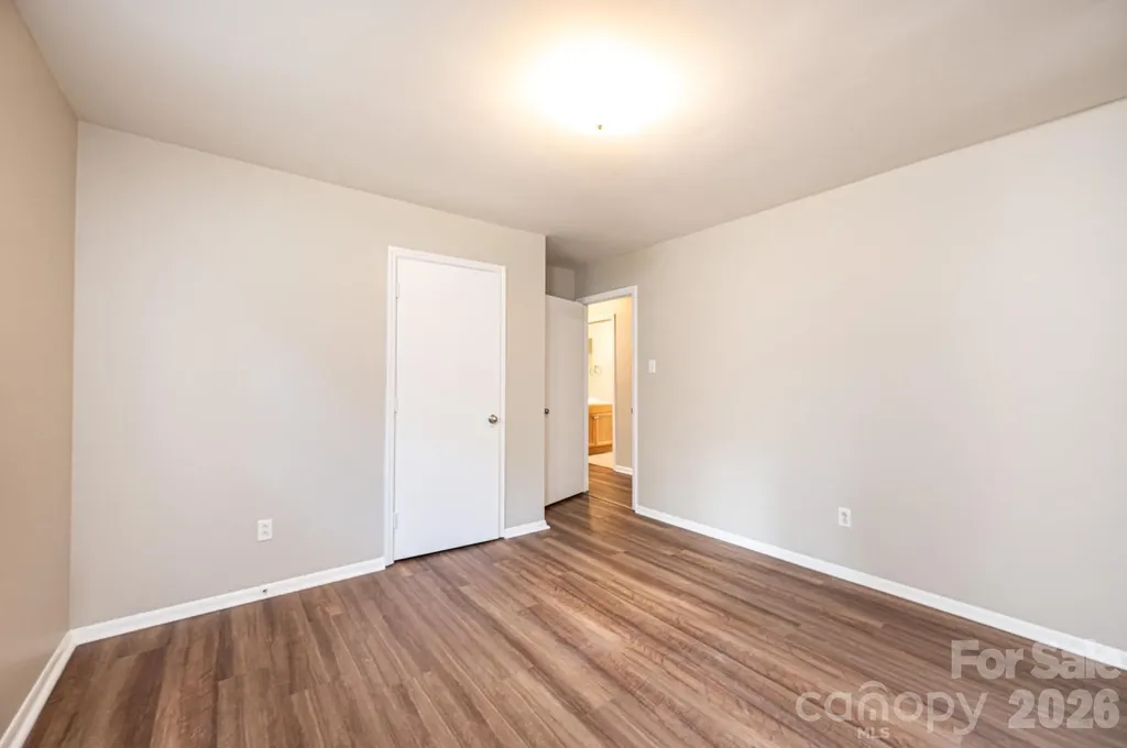 5424 Glenview Drive Hickory NC 28602