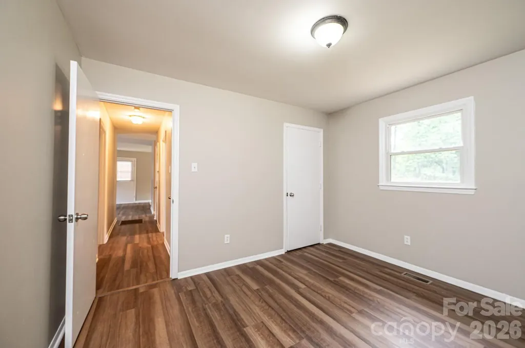 5424 Glenview Drive Hickory NC 28602