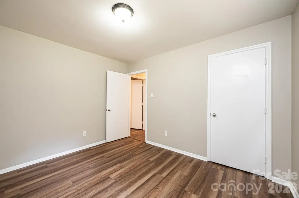 5424 Glenview Drive Hickory NC 28602