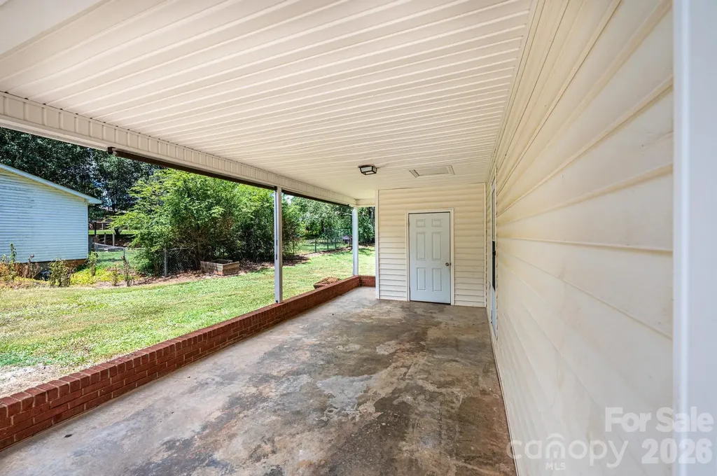 5424 Glenview Drive Hickory NC 28602