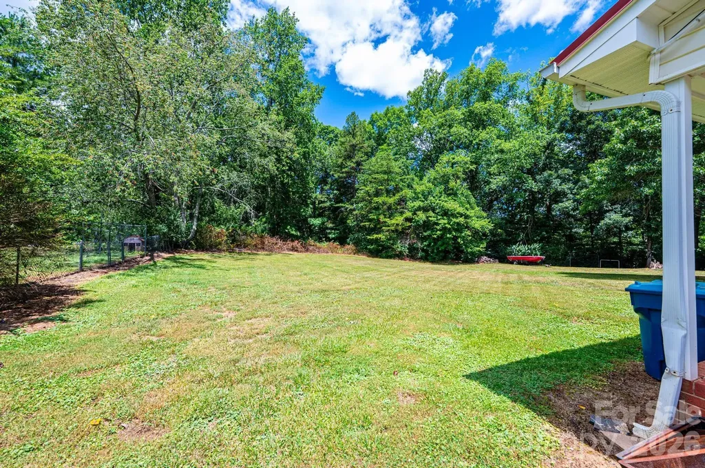 5424 Glenview Drive Hickory NC 28602