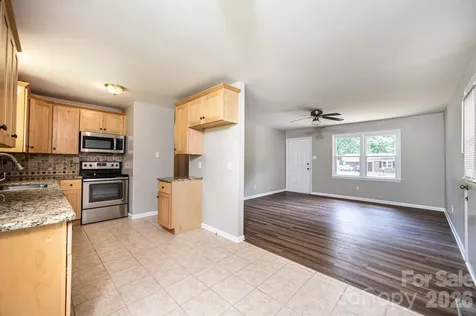 5424 Glenview Drive Hickory NC 28602