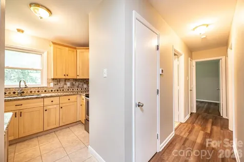 5424 Glenview Drive Hickory NC 28602