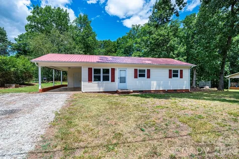 5424 Glenview Drive Hickory NC 28602