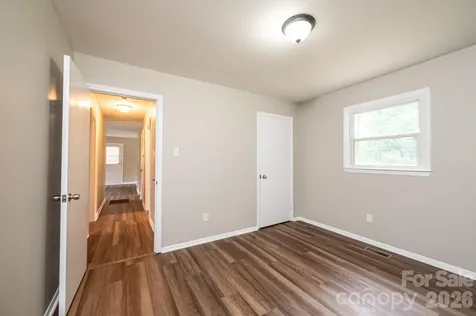 5424 Glenview Drive Hickory NC 28602