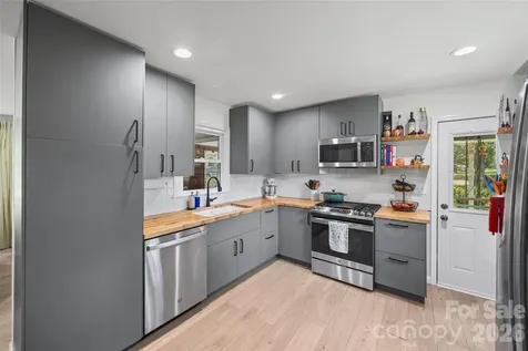 2236 Mountain Gap Road Richburg SC 29729