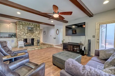18 Shipmaster Court Lake Wylie SC 29710