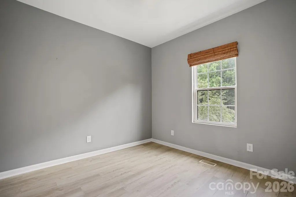 544 30th Avenue NW Hickory NC 28601