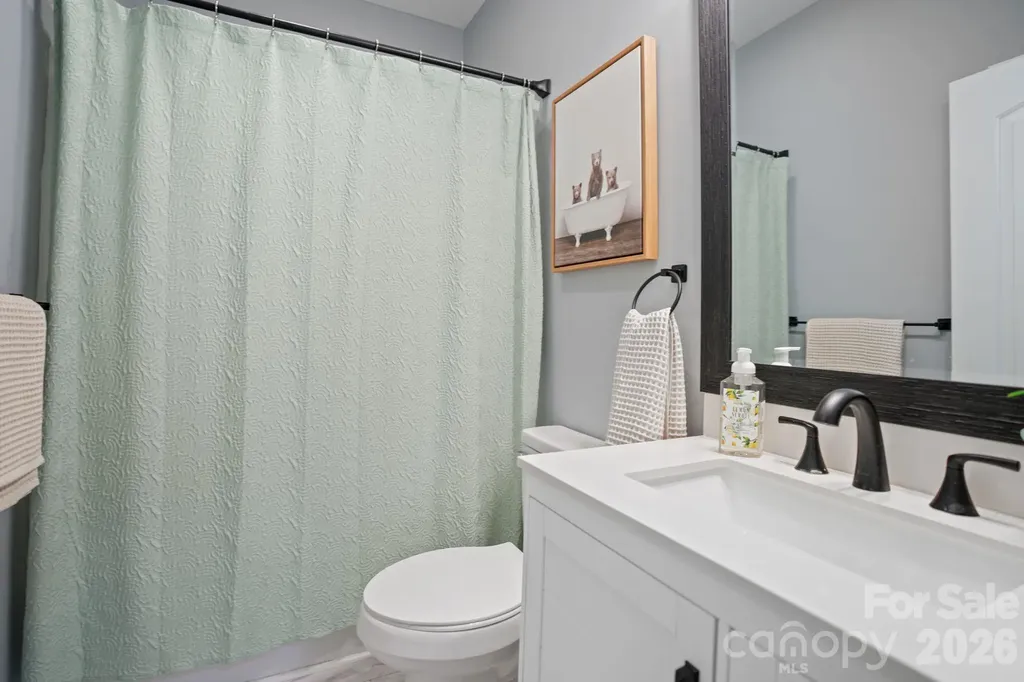544 30th Avenue NW Hickory NC 28601