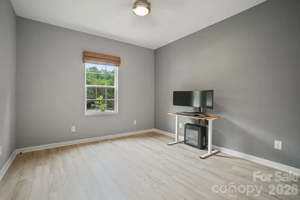 544 30th Avenue NW Hickory NC 28601
